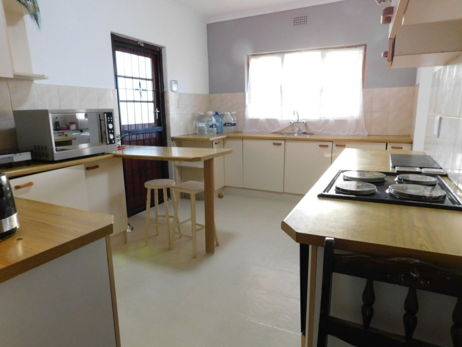 6 Bedroom Property for Sale in Dobson Western Cape
